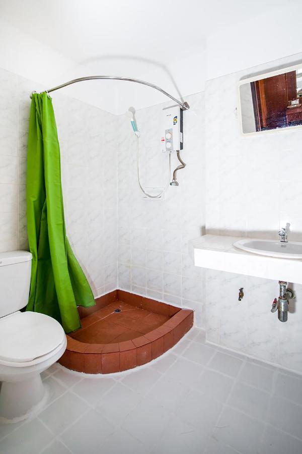 Oyo 320 Regent 2002 Guest House Phuket Zewnętrze zdjęcie